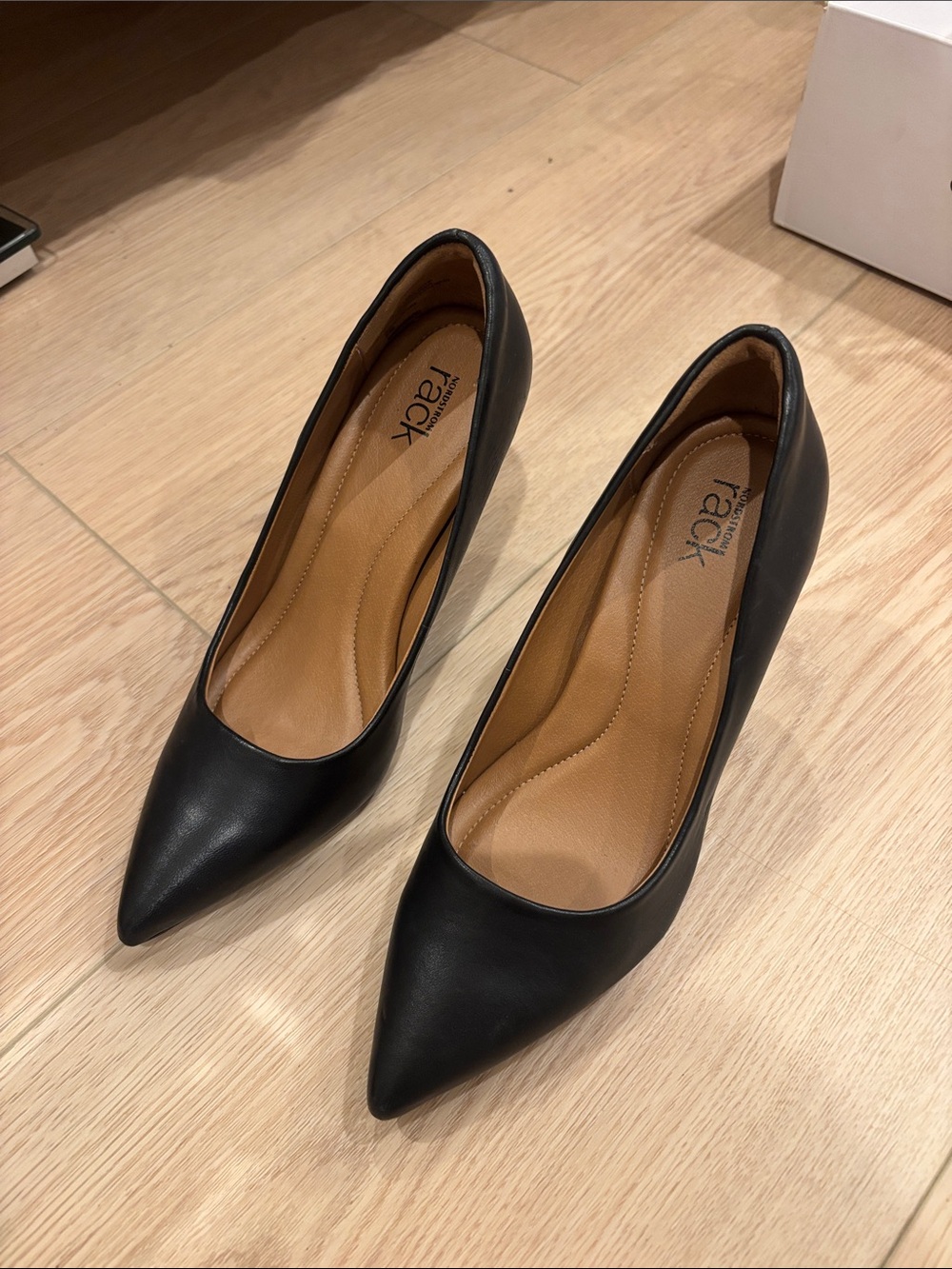 Pointed-Toe Black Pumps with Cushioned Insole
3 inch